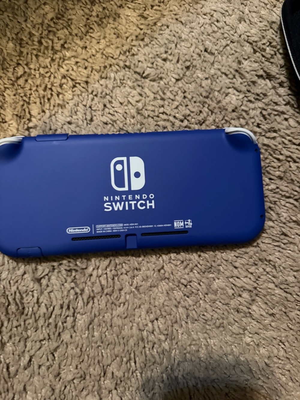 Nintendo Switch Blue. - Picture 2 of 2